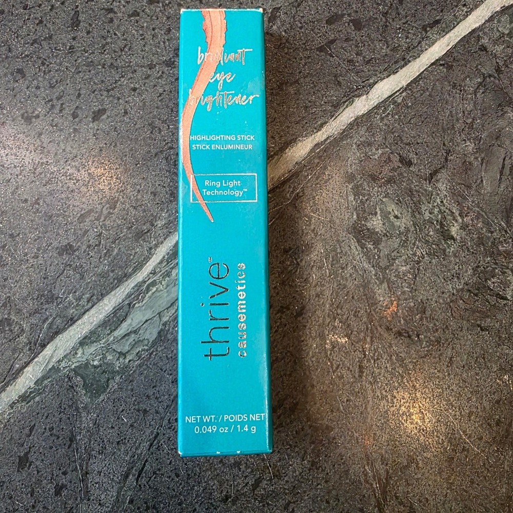 Thrive Causemetics Brilliant Eye Brightener Pili Cool Gold Shimmer 0.049 oz